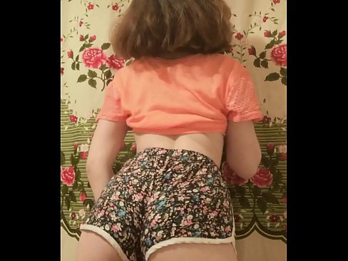 ❤️ Nwa ọhụrụ sexy na-eyipụ uwe mkpirisi ya na igwefoto ️❌ na%ig.bassaniluigi.ru ☑